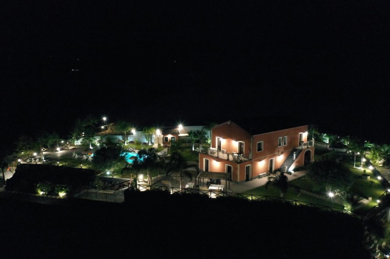 Arcobaleno Dell'Etna Villa กาบาตาเบียโน ภายนอก รูปภาพ