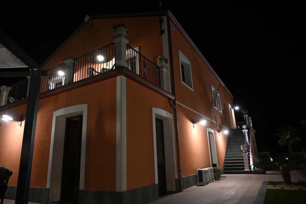 Arcobaleno Dell'Etna Villa กาบาตาเบียโน ภายนอก รูปภาพ